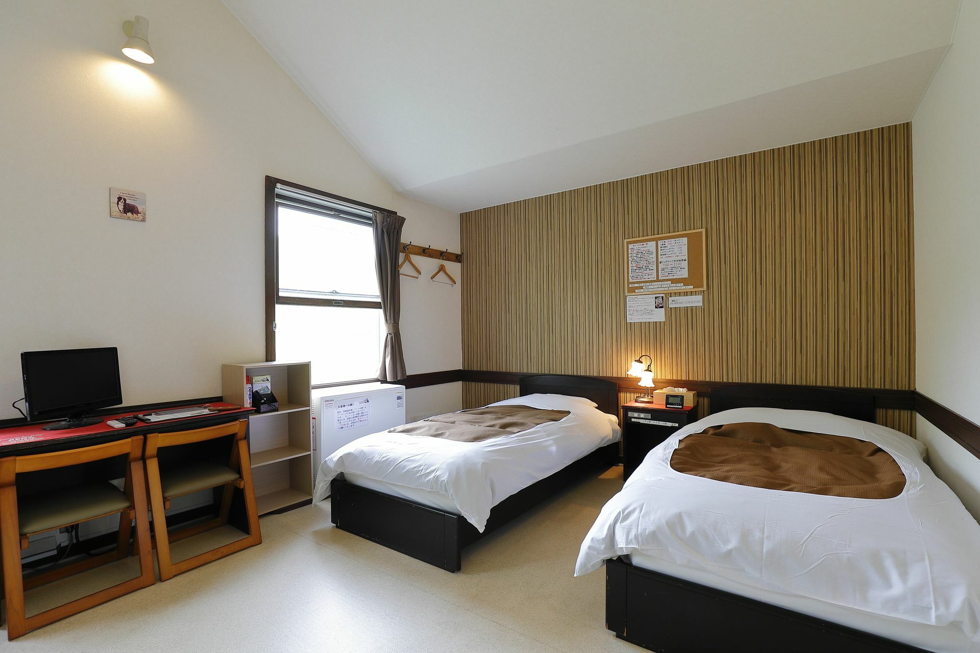 Guest House Bern Тіно Екстер'єр фото