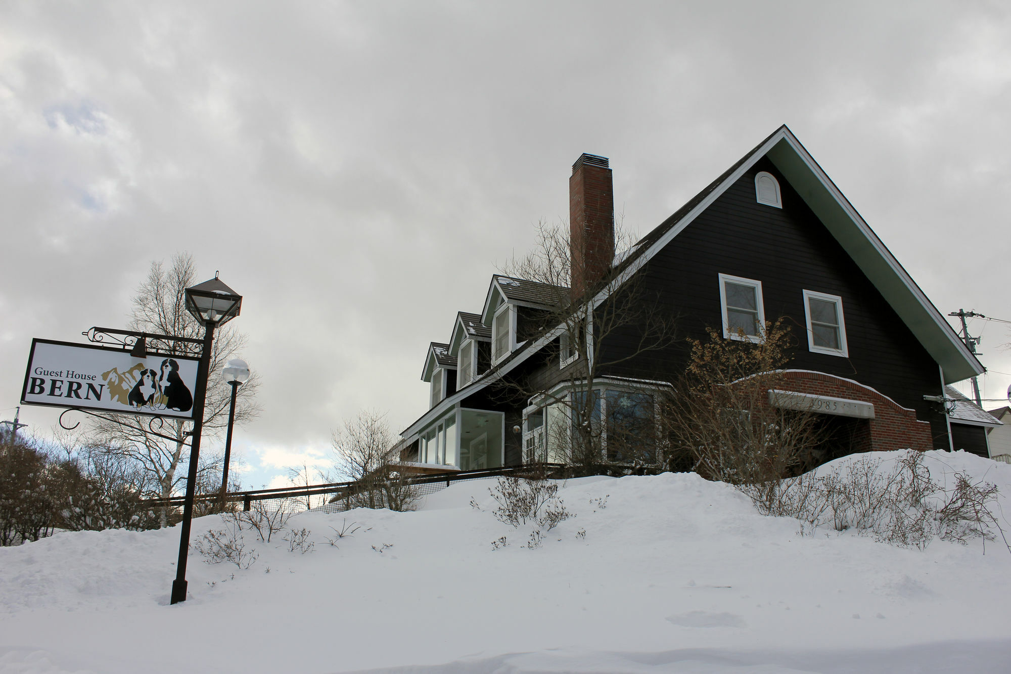 Guest House Bern Тіно Екстер'єр фото